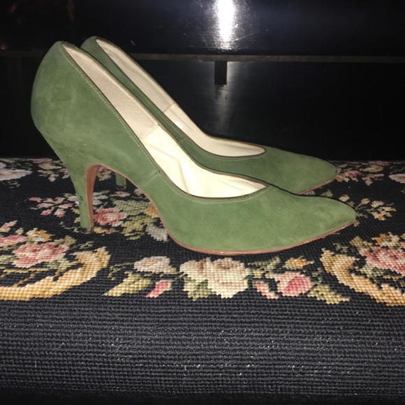 Rare Vintage - Inspired by Carmela Zuchelli Pumps - Picture 6 of 6